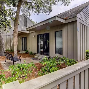 https://queens-grant-554.top-hotels-in-savannah.com